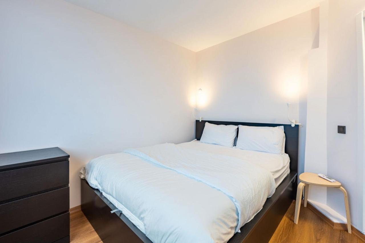 Daire Flat With Lovely Terrace Near Osmanbey Metro Station In Ferikoy, Sisli